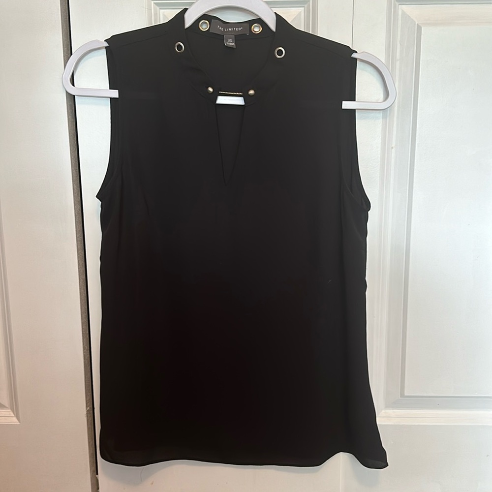 The Limited Sleeveless Top / Blouse